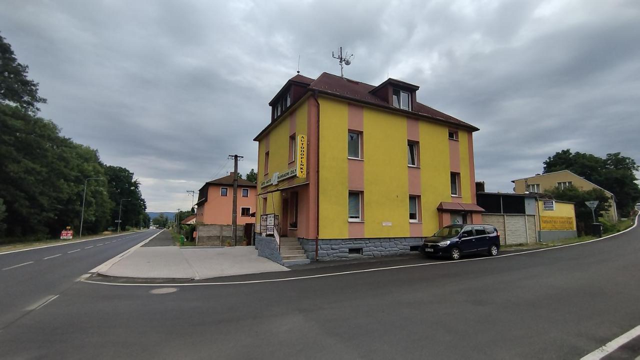 Apartman Amsel Ostrov  Zewnętrze zdjęcie