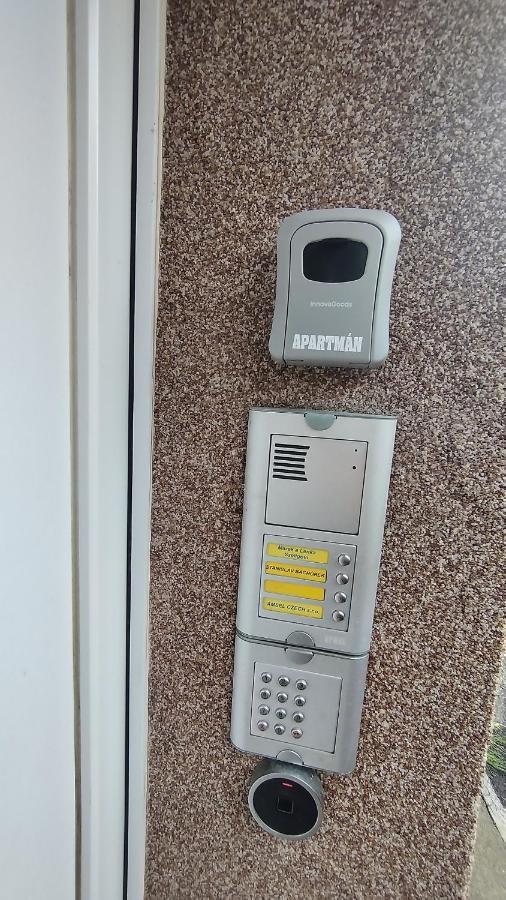Apartman Amsel Ostrov  Zewnętrze zdjęcie